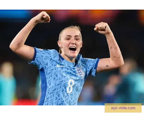 劳伦希普：英格兰女足中场核心的组织者与比赛掌控者